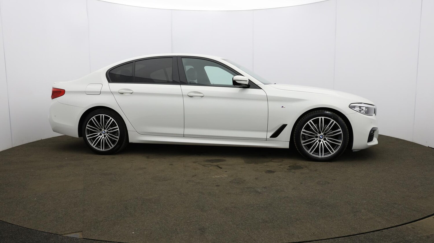 Used BMW 5 Series 2019 for sale - 76072443: Photo 56