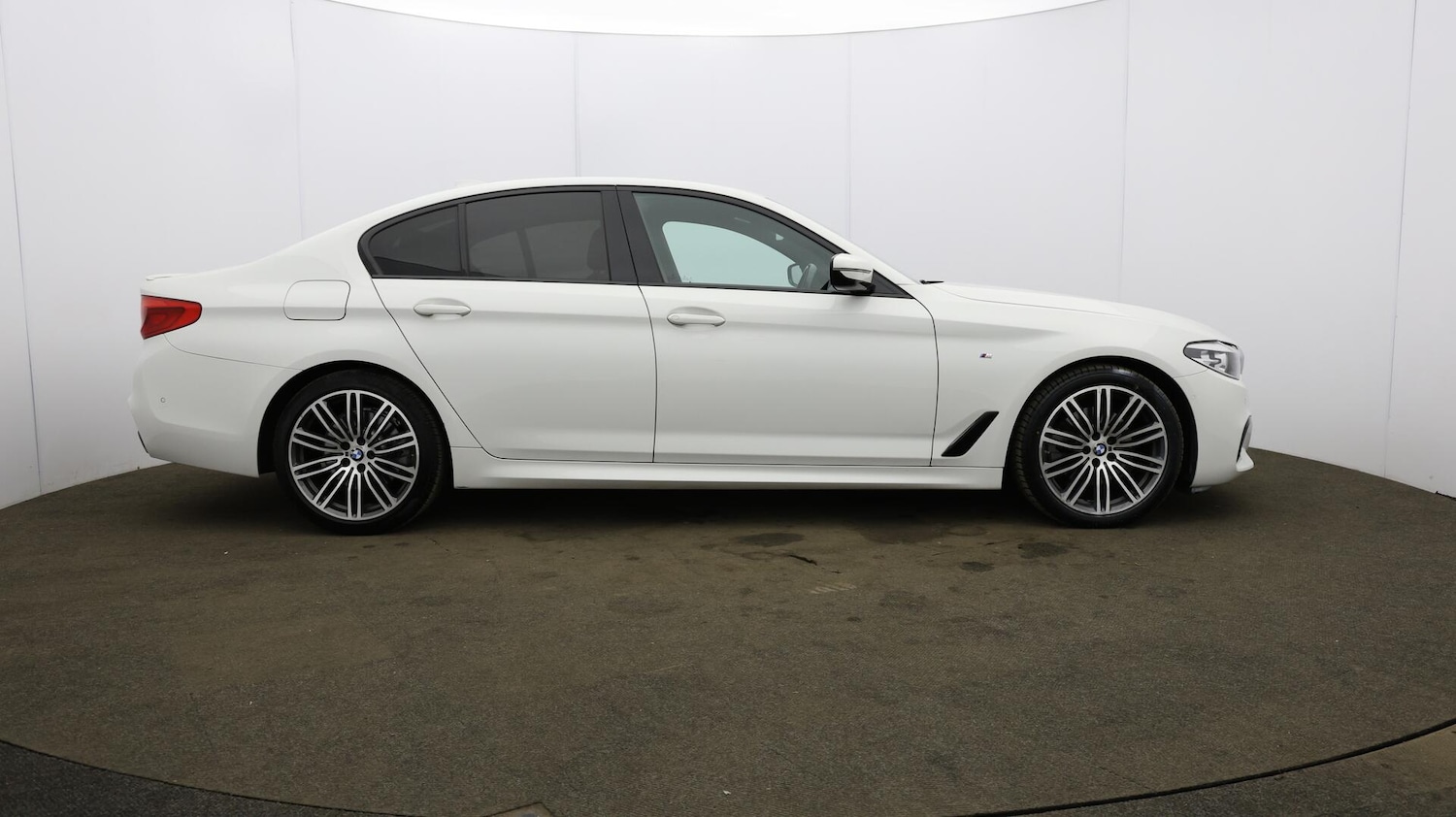 Used BMW 5 Series 2019 for sale - 76072443: Photo 57