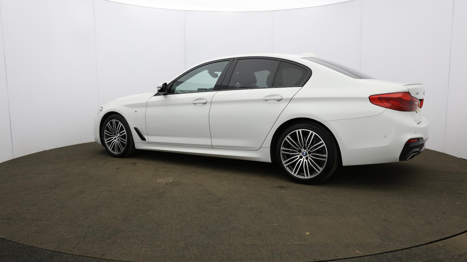 Used BMW 5 Series 2019 for sale - 76072443: Photo 71