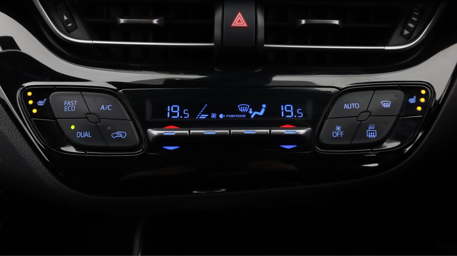 Used Toyota C-HR 2018 for sale - 76572018: Photo 13