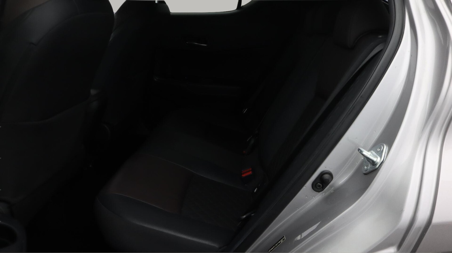 Used Toyota C-HR 2018 for sale - 76572018: Photo 17