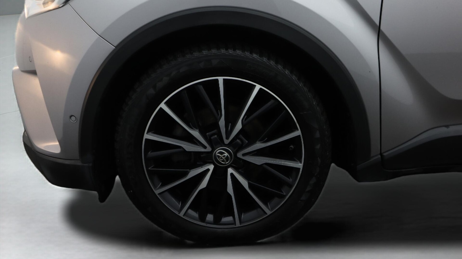 Used Toyota C-HR 2018 for sale - 76572018: Photo 19