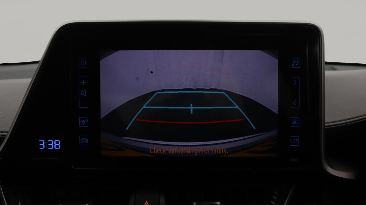 Used Toyota C-HR 2018 for sale - 76572018: Photo 25