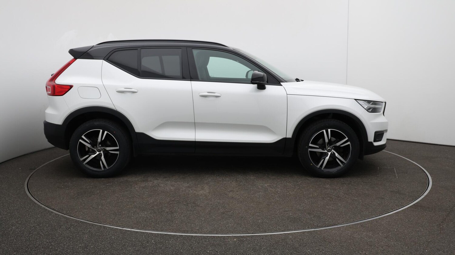 Used Volvo XC40 2020 for sale - 76269597: Photo 50