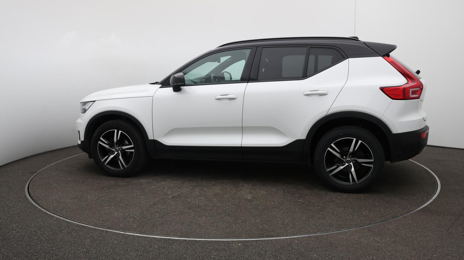 Used Volvo XC40 2020 for sale - 76269597: Photo 59