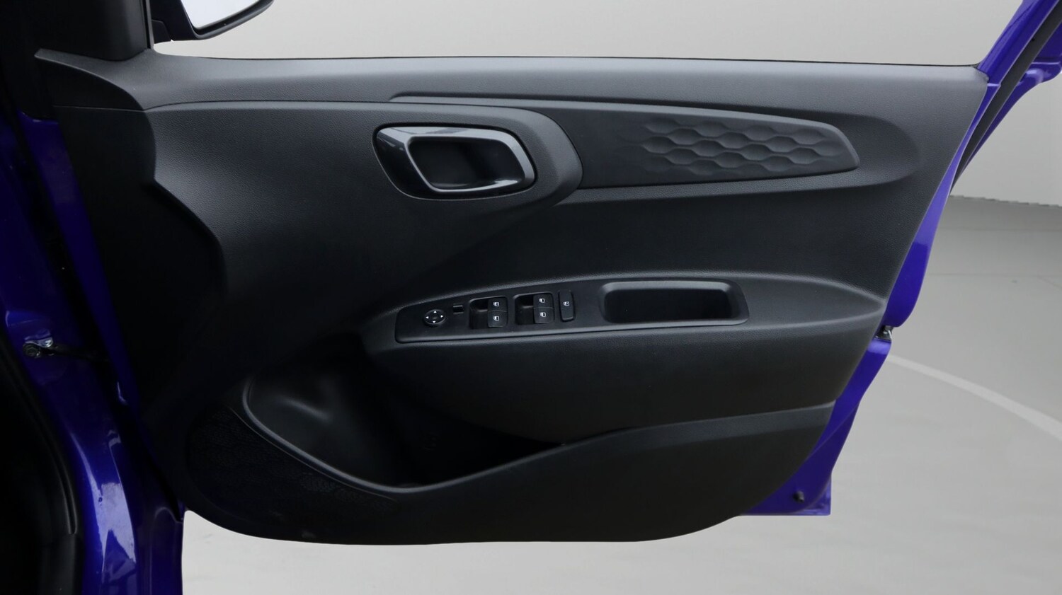 Used Hyundai i10 2023 for sale - 78080460: Photo 15