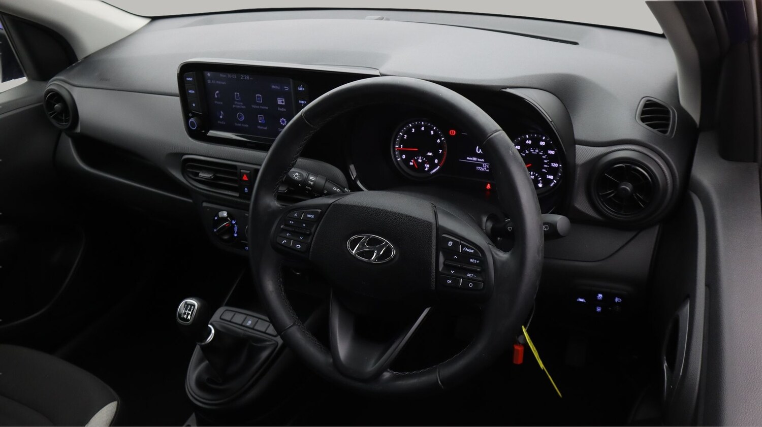 Used Hyundai i10 2023 for sale - 78080460: Photo 9