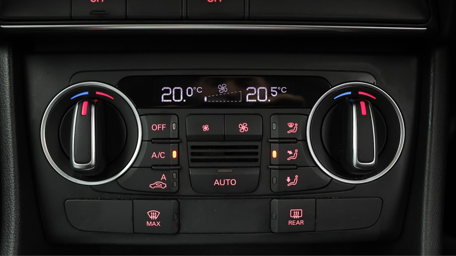 Used Audi Q3 2018 for sale - 76561813: Photo 13