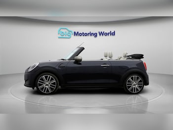 Used MINI Convertible 2021 for sale - 78199063: Photo