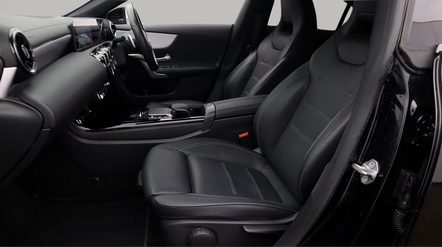 Used Mercedes-Benz CLA for sale - 77208133: Photo 14