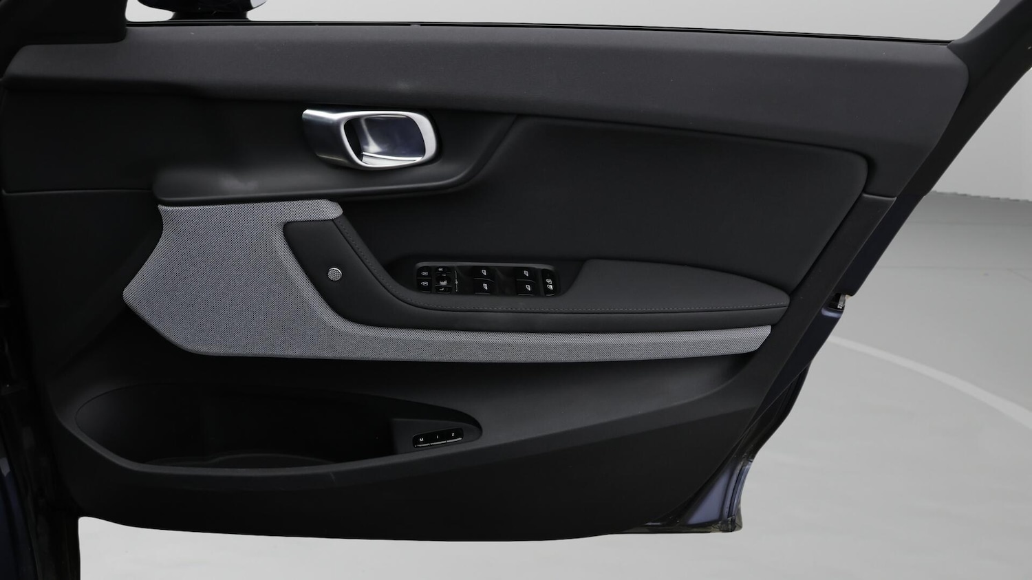 Used Polestar Polestar 2 2022 for sale - 76432530: Photo 16