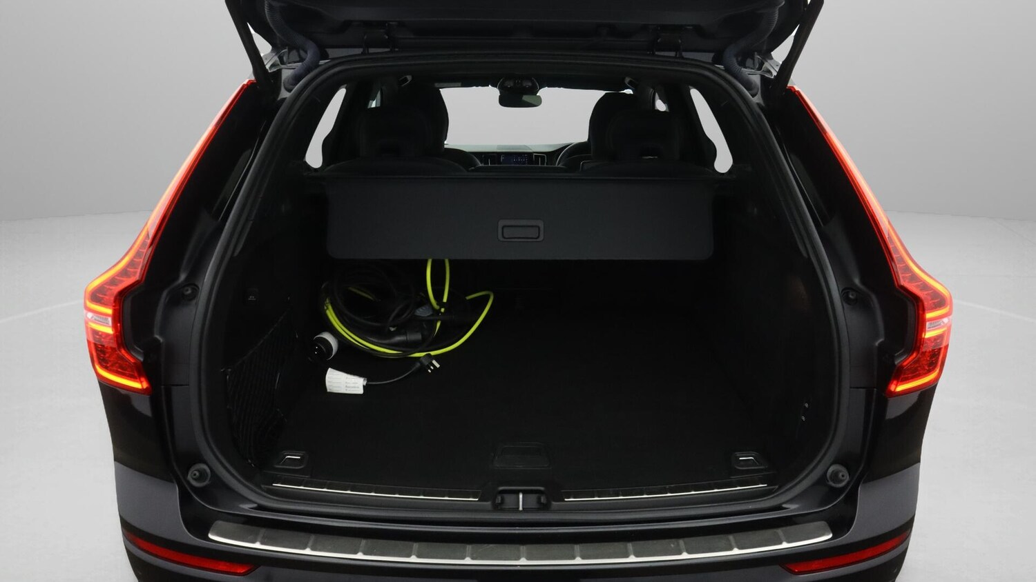 Used Volvo XC60 2022 for sale - 76742635: Photo 18