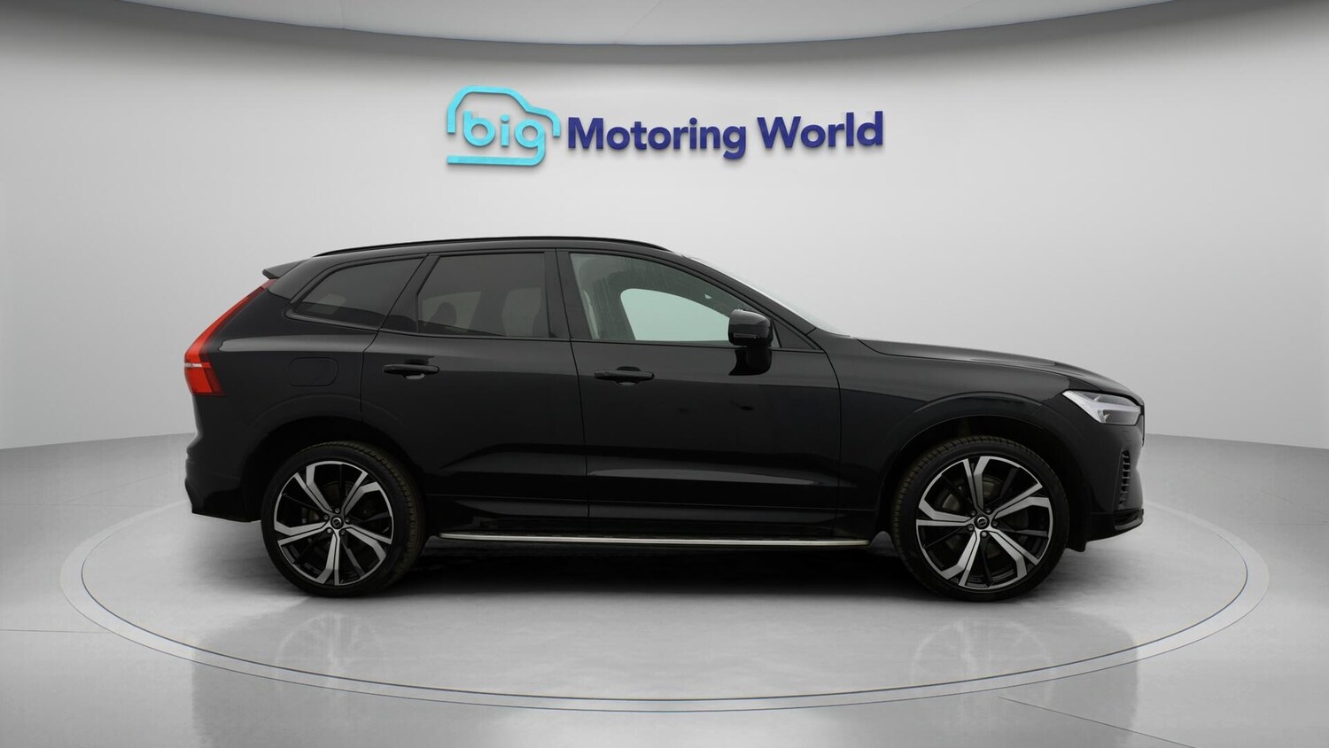 Used Volvo XC60 2022 for sale - 76742635: Photo 9