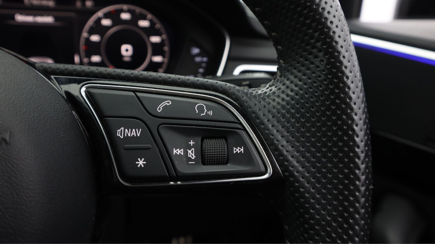 Used Audi A4 2018 for sale - 77181991: Photo 24