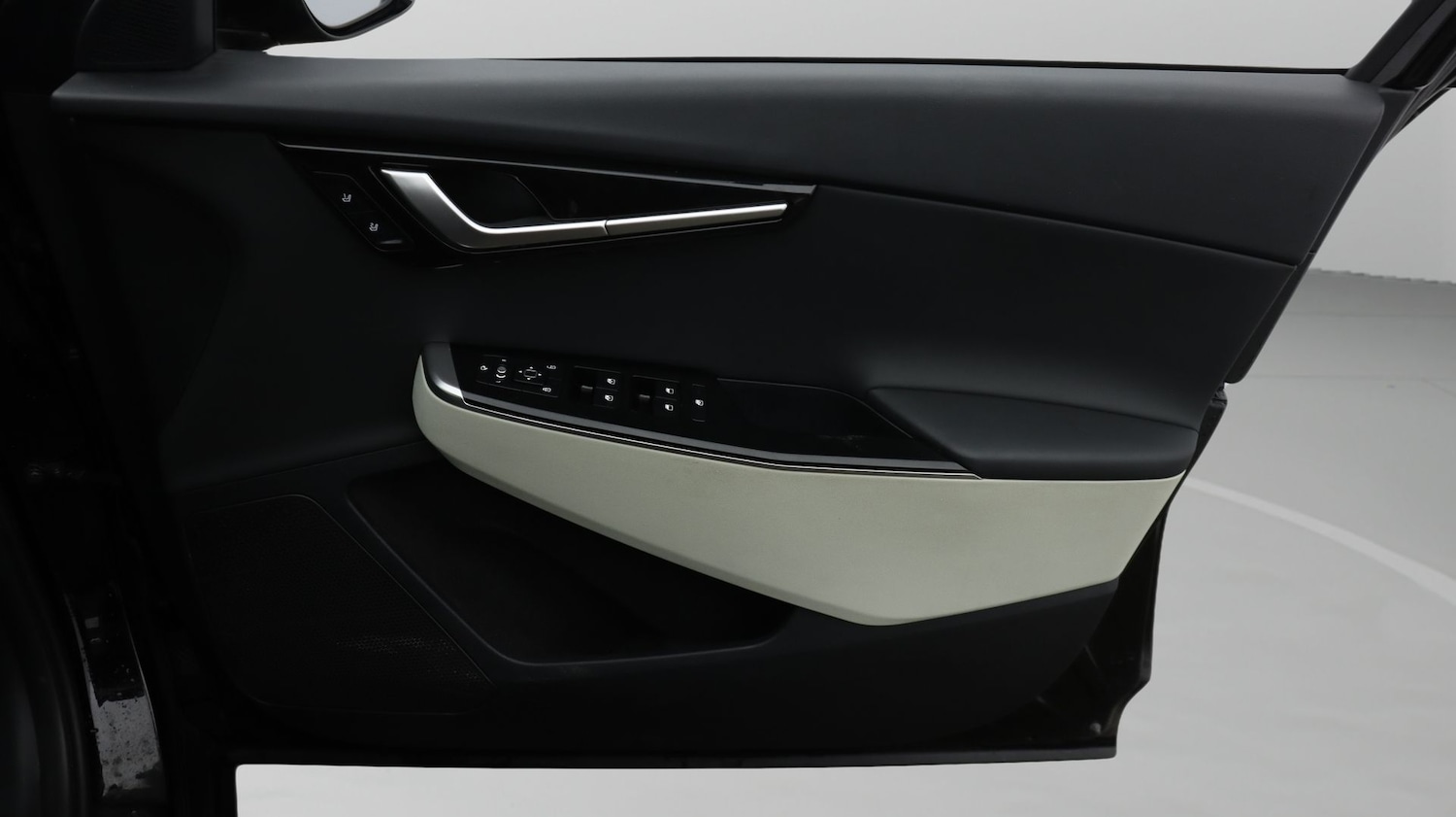 Used Kia EV6 2023 for sale - 77690935: Photo 15