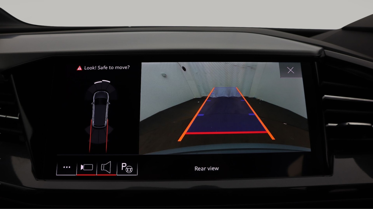 Used Audi Q4 e-tron 2023 for sale - 77497899: Photo 26