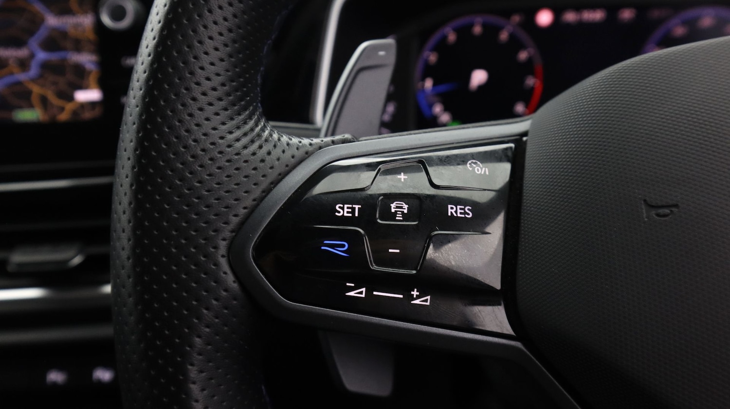 Used Volkswagen T-Roc 2022 for sale - 77610489: Photo 22