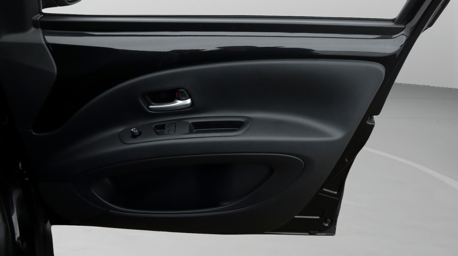 Used Toyota Aygo X 2024 for sale - 77643905: Photo 15