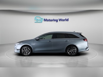 Used Kia Ceed 2022 for sale - 77630914: Photo