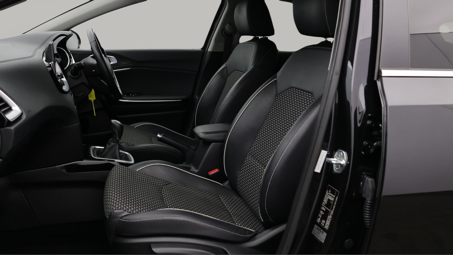 Used Kia Ceed 2022 for sale - 76608320: Photo 15