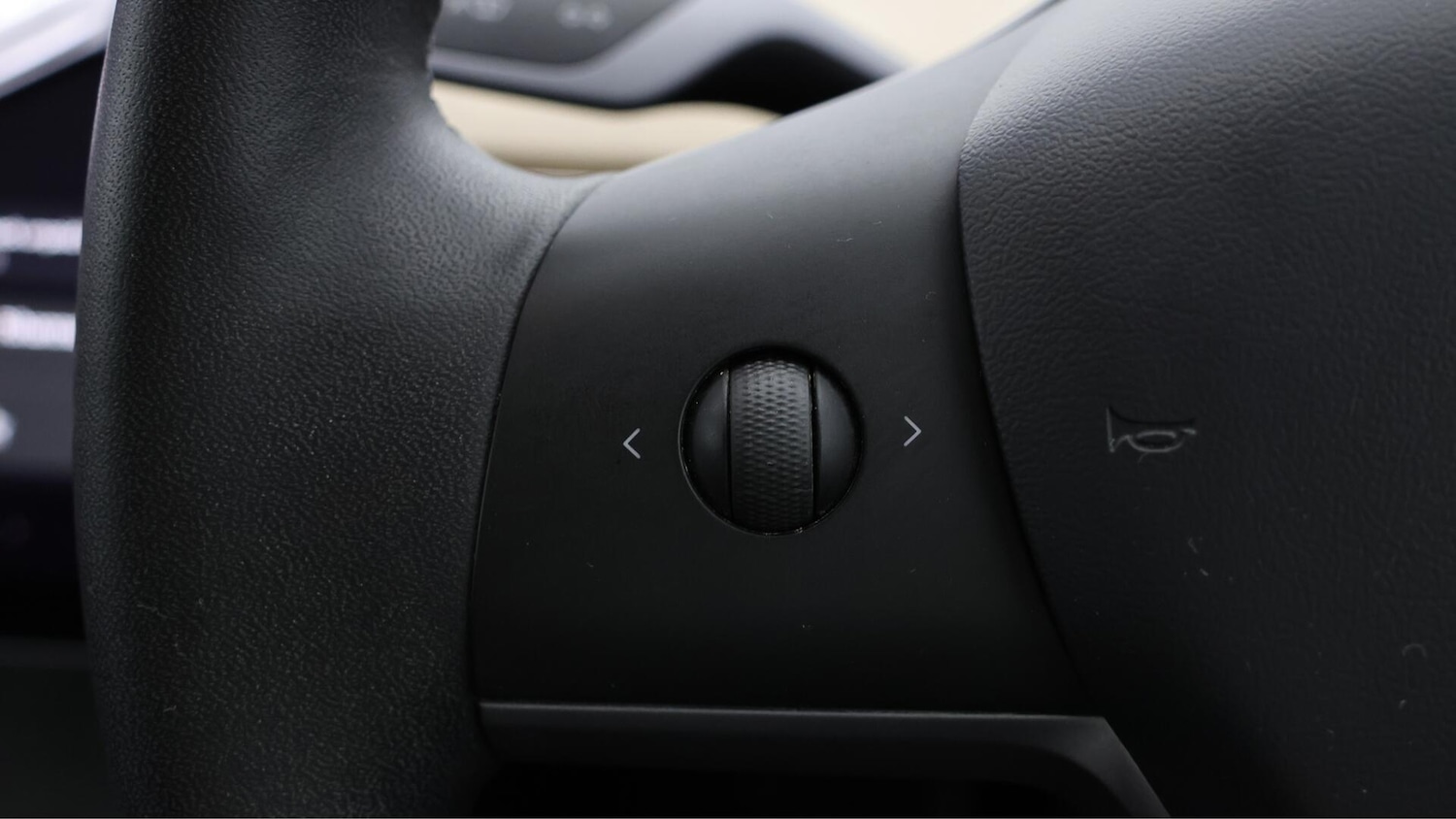 Used Tesla Model 3 2021 for sale - 76108744: Photo 23