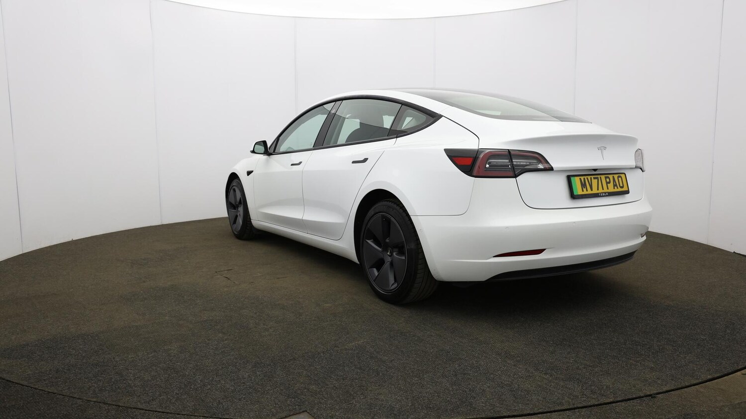 Used Tesla Model 3 2021 for sale - 76108744: Photo 46