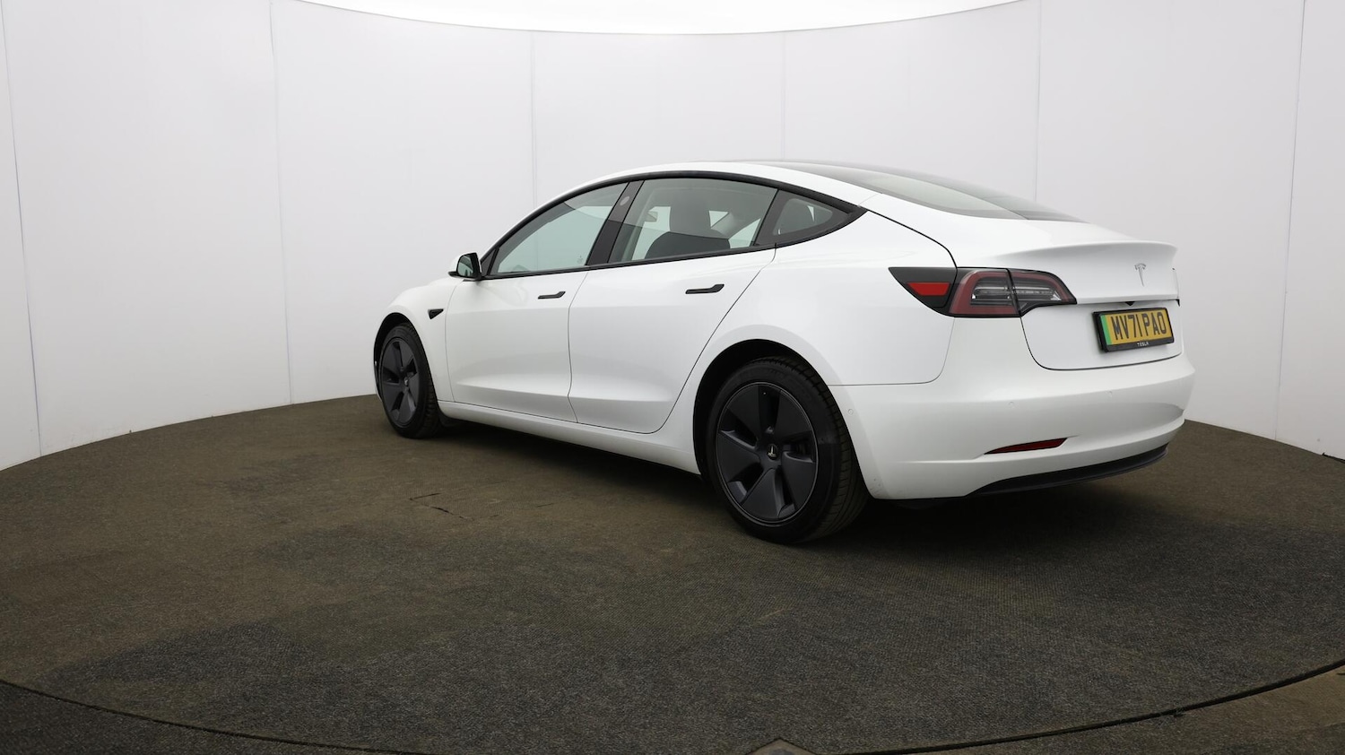Used Tesla Model 3 2021 for sale - 76108744: Photo 57