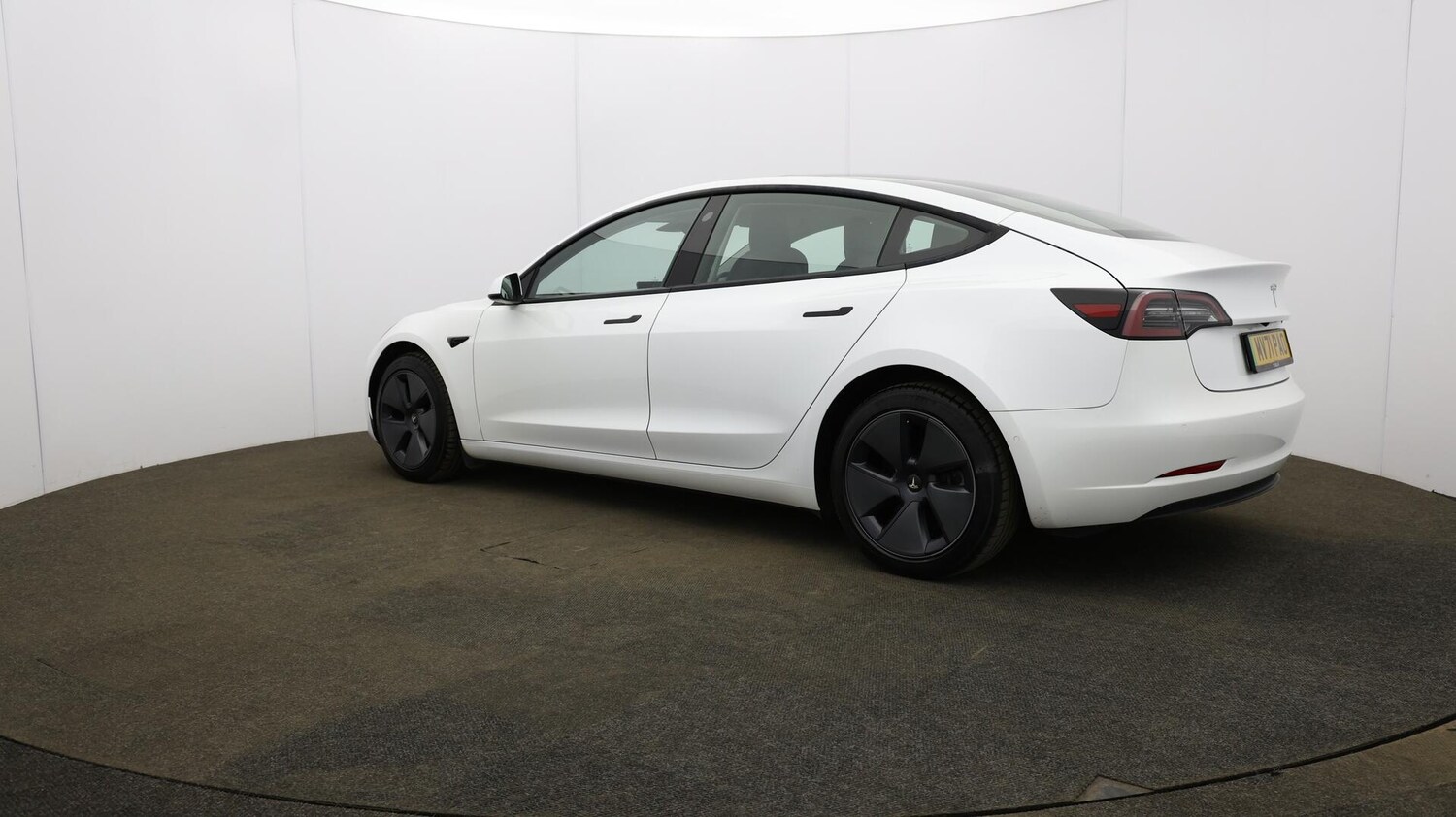 Used Tesla Model 3 2021 for sale - 76108744: Photo 68