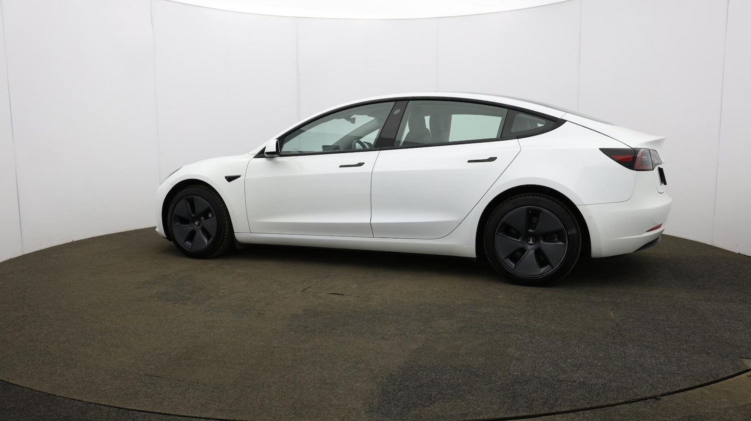 Used Tesla Model 3 2021 for sale - 76108744: Photo 70