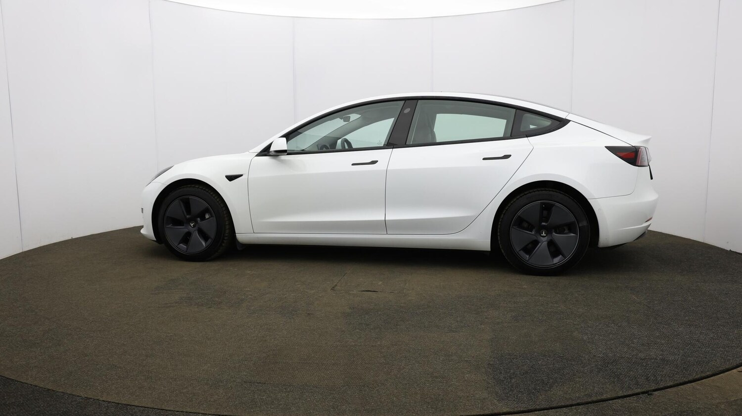 Used Tesla Model 3 2021 for sale - 76108744: Photo 71