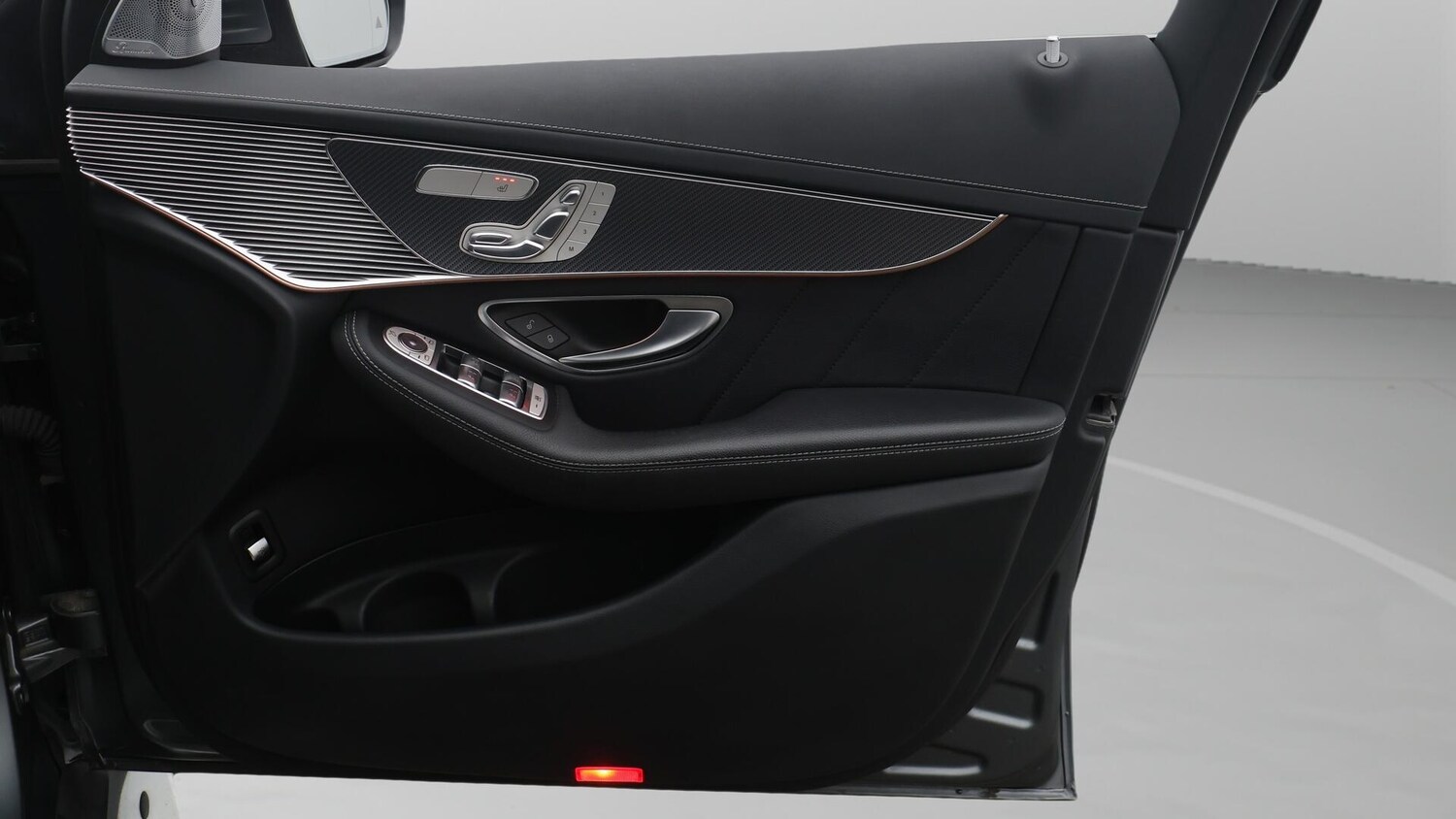 Used Mercedes-Benz EQC 2020 for sale - 76484817: Photo 16