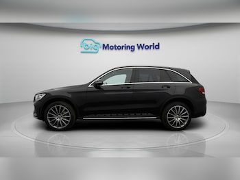 Used Mercedes-Benz GLC 2022 for sale - 77416865: Photo