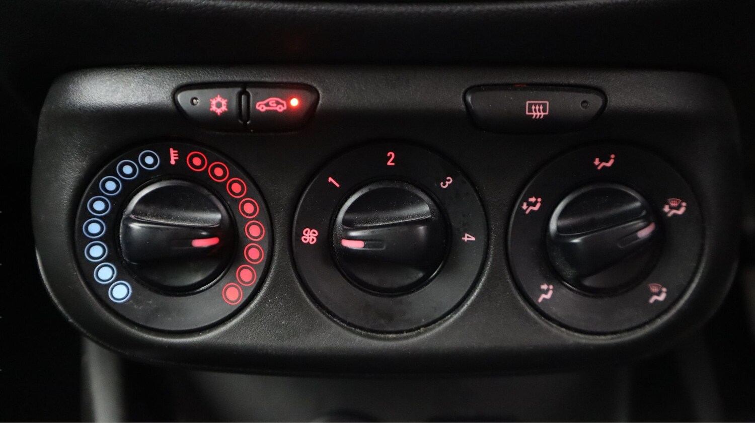 Used Vauxhall Corsa 2019 for sale - 77608130: Photo 12