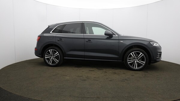 Used Audi Q5 2019 for sale - 75732414: Photo 55