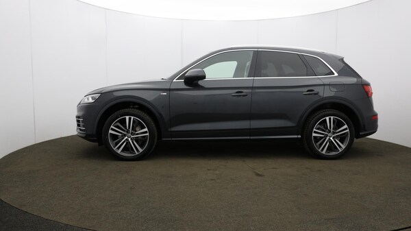 Used Audi Q5 2019 for sale - 75732414: Photo 74