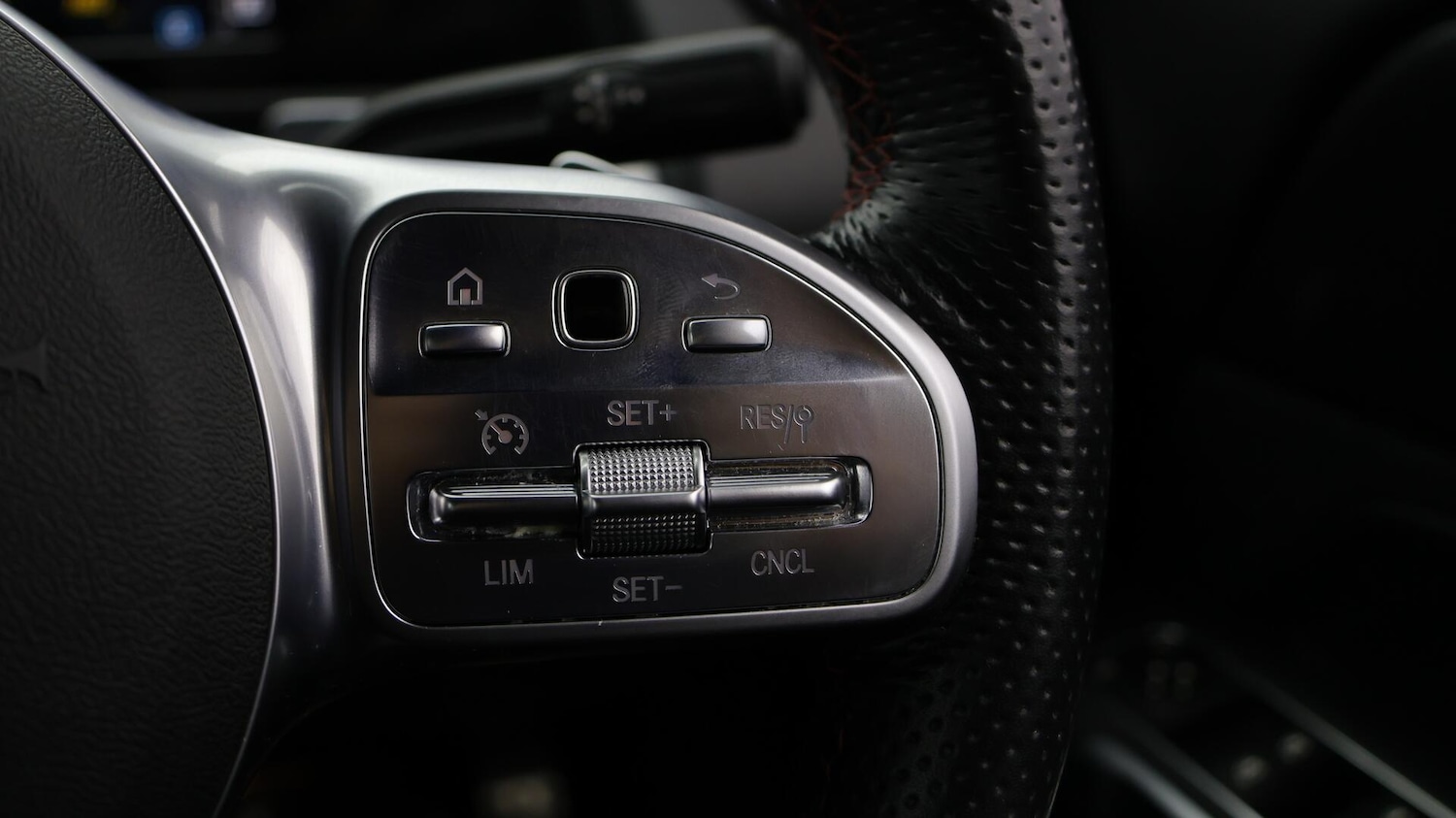 Used Mercedes-Benz GLB 2022 for sale - 76432449: Photo 26