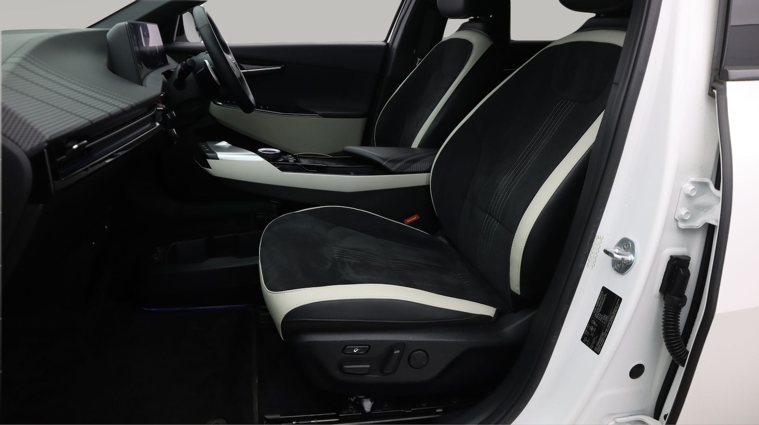 Used Kia EV6 2022 for sale - 78001579: Photo 14