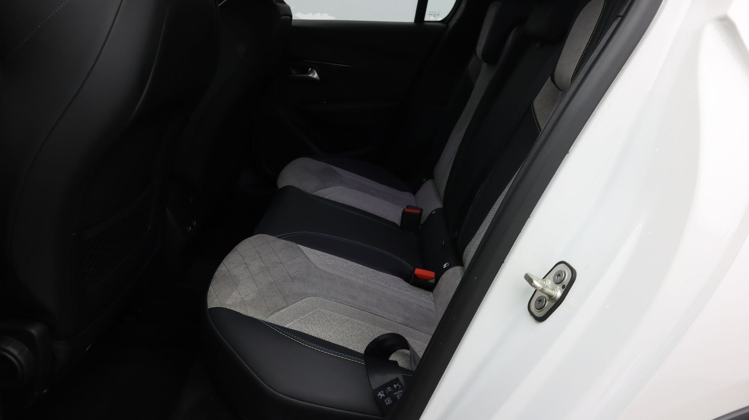 Used Peugeot 208 2020 for sale - 77508877: Photo 16