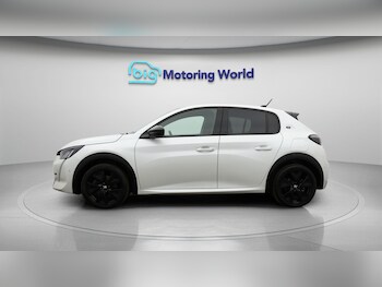 Used Peugeot E-208 2020 for sale - 77508877: Photo