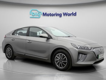 2021 (21) - 38.3kWh Premium Hatchback 5dr Electric Auto (136 ps)