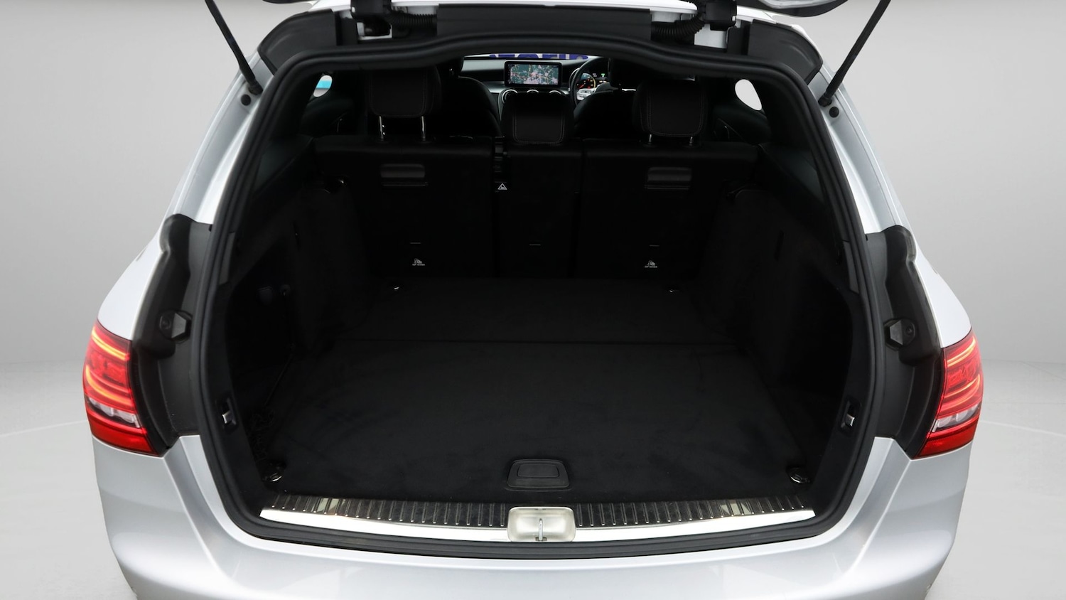 Used Mercedes-Benz C Class 2020 for sale - 78177303: Photo 17