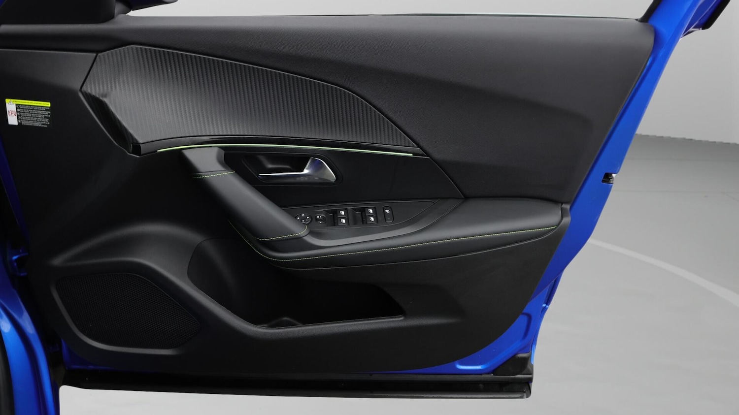 Used Peugeot 2008 2023 for sale - 76381044: Photo 15