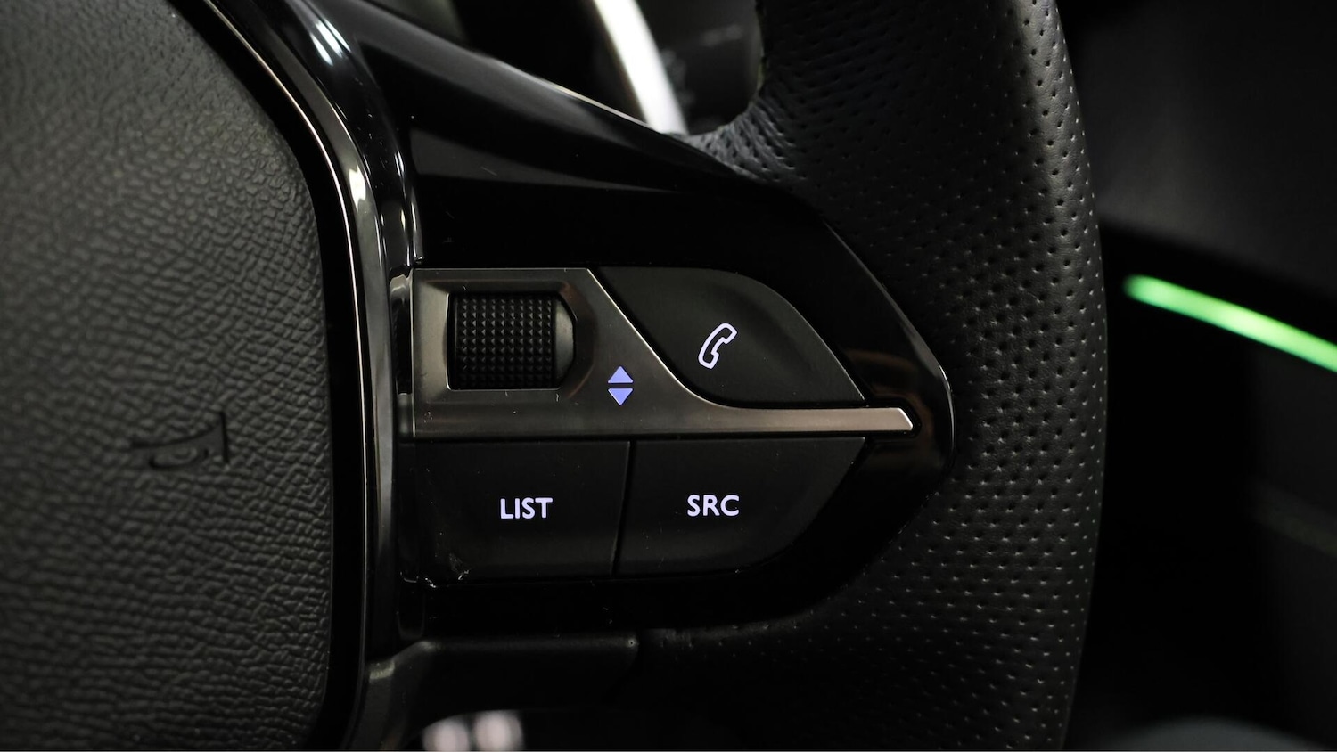 Used Peugeot 2008 2023 for sale - 76381044: Photo 23