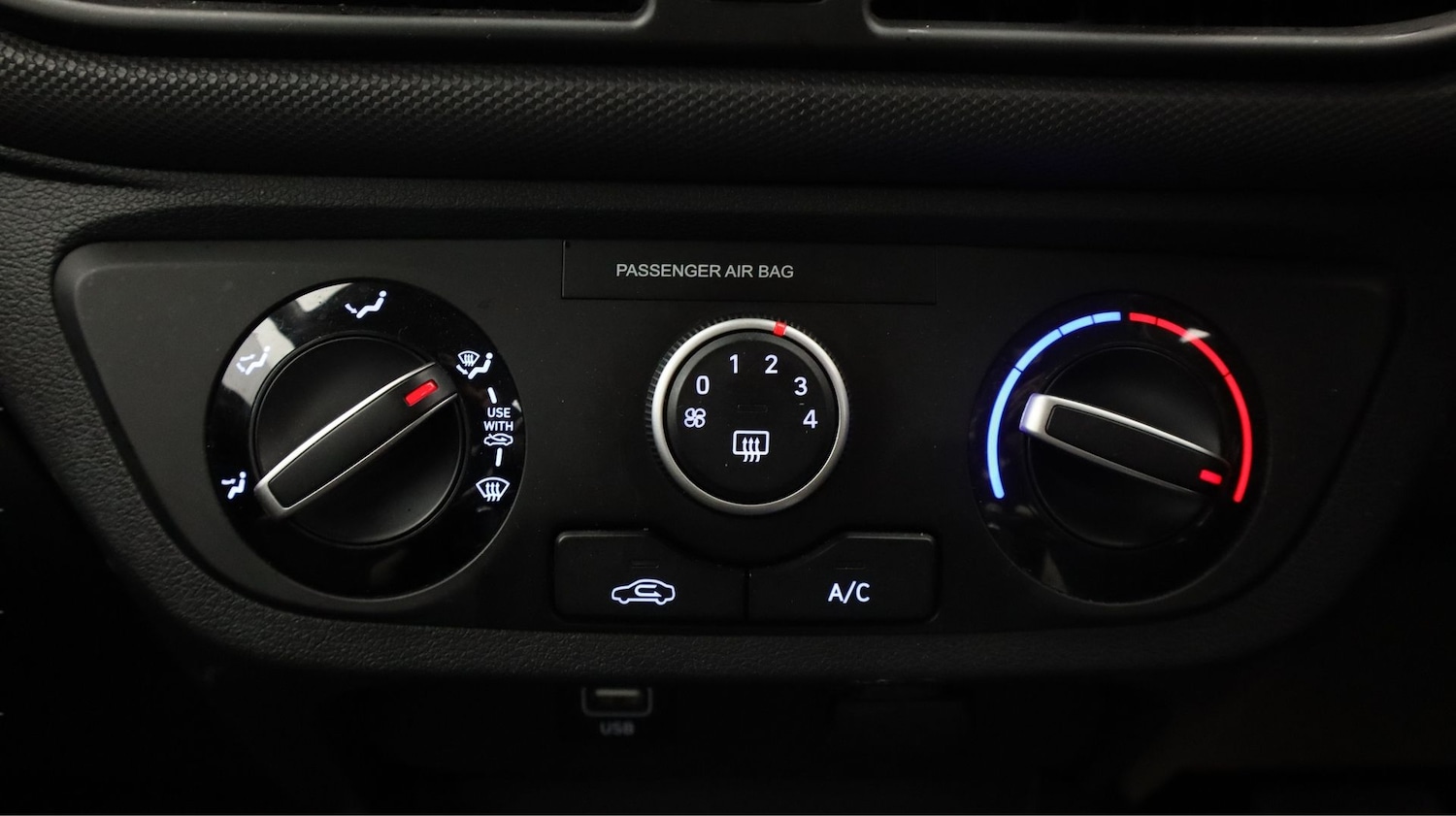 Used Hyundai i10 2023 for sale - 77310395: Photo 12