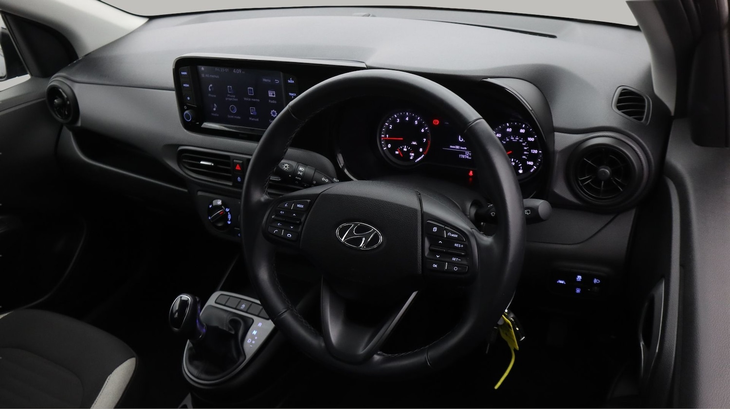 Used Hyundai i10 2023 for sale - 77310395: Photo 9