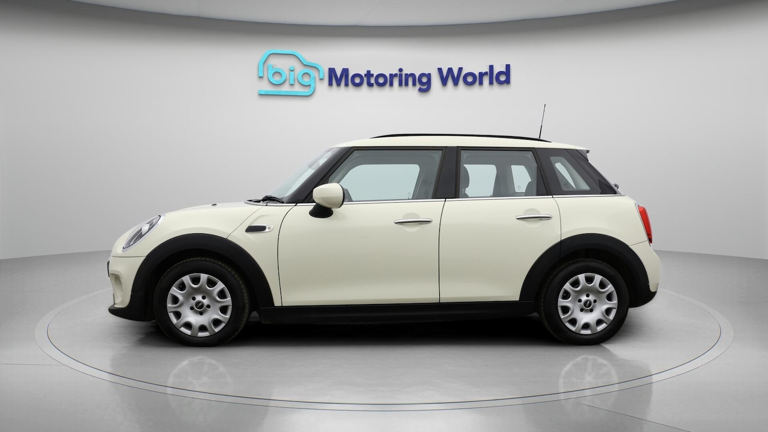 Used MINI Hatch 2021 for sale - 76432347: Photo 5