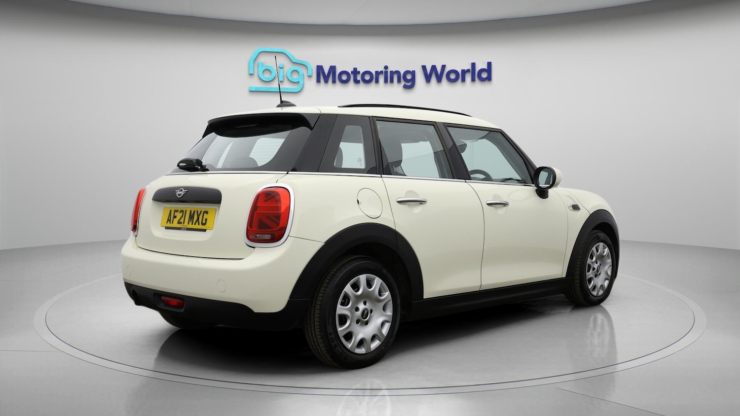 Used MINI Hatch 2021 for sale - 76432347: Photo 8