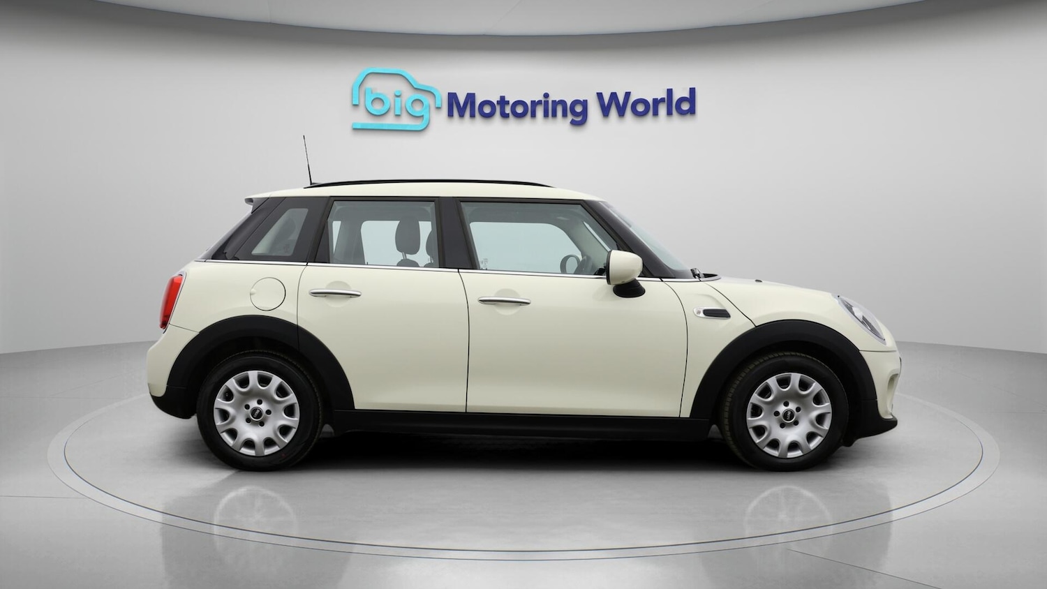 Used MINI Hatch 2021 for sale - 76432347: Photo 9