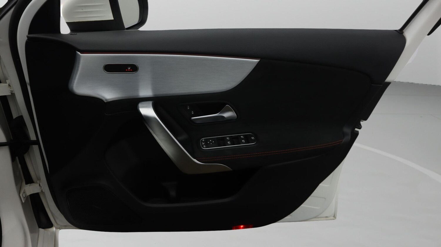 Used Mercedes-Benz A-Class 2018 for sale - 77844739: Photo 15