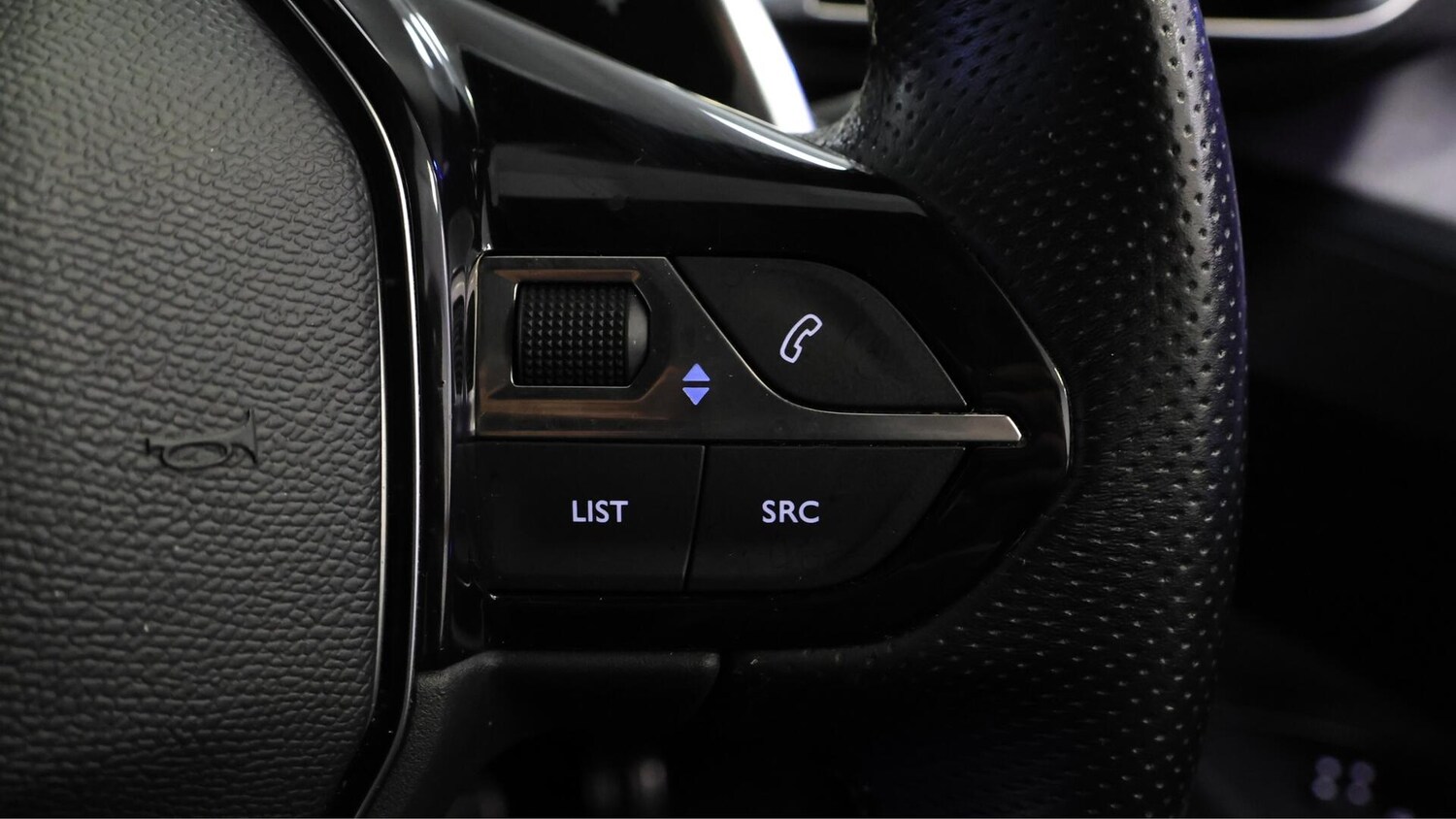 Used Peugeot 3008 2021 for sale - 75991102: Photo 41